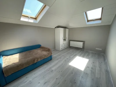 Spacious Two-Bedroom Apartment 64 m2 with Quick Access to Kyiv