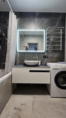 2-room apartment with renovation in the city center. Dressing room.