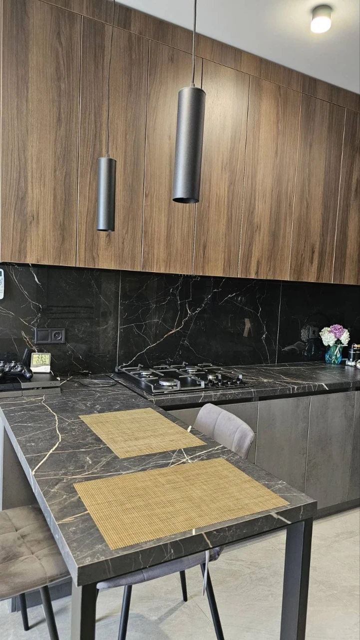 2-room apartment with renovation in the city center. Dressing room.