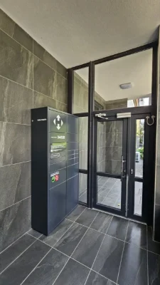 2-room apartment with renovation in the city center. Dressing room.