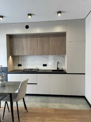 OWNER AVAILABLE! Selling a 1-bedroom apartment renovated in