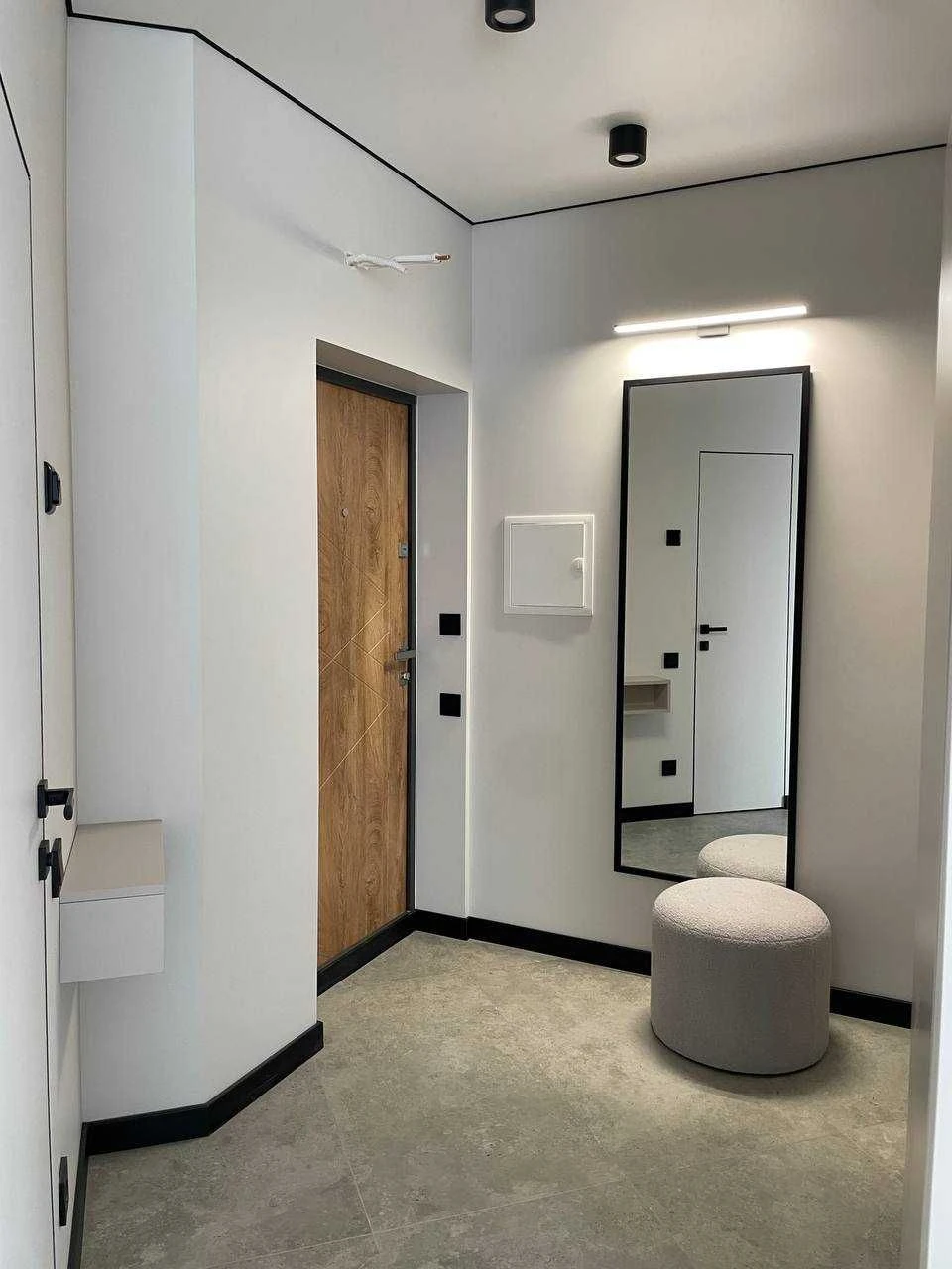 OWNER AVAILABLE! Selling a 1-bedroom apartment renovated in