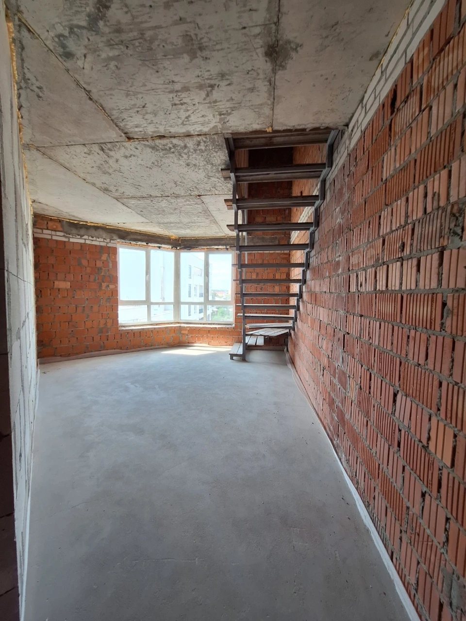 Duplex 3-bedroom apartment 75.3 m2 in Irpin in the business complex