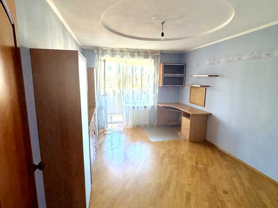 Apartment. Kyiv, Dragomanova St.