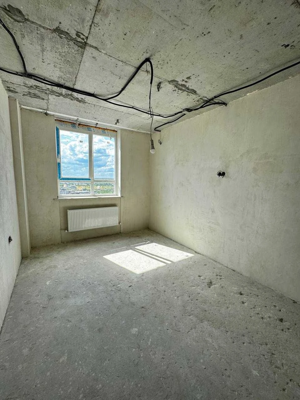 1-кімнатна квартира, 42 м², частково обставлена. Синергія 2+