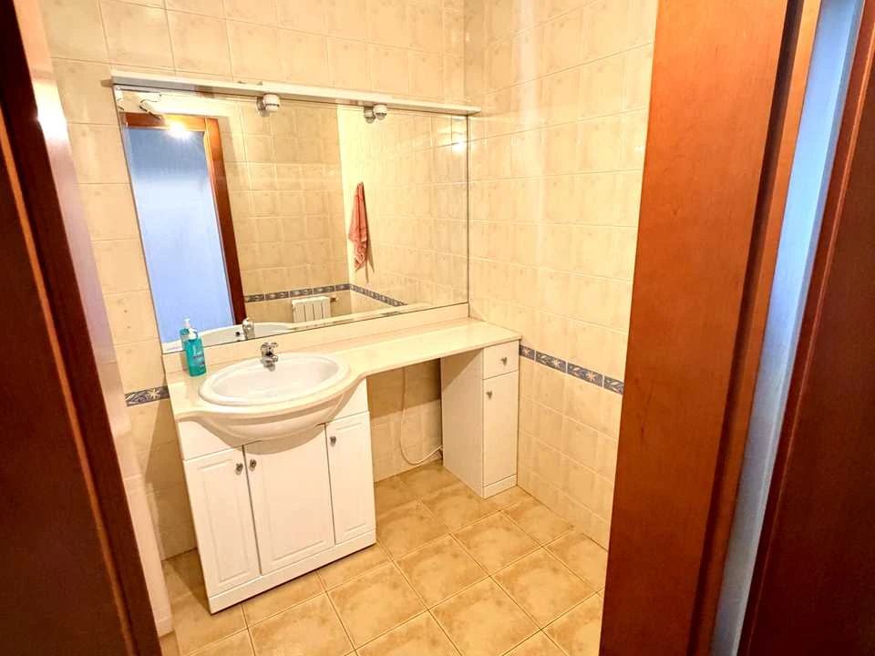 Apartment. Kyiv, Dragomanova St.