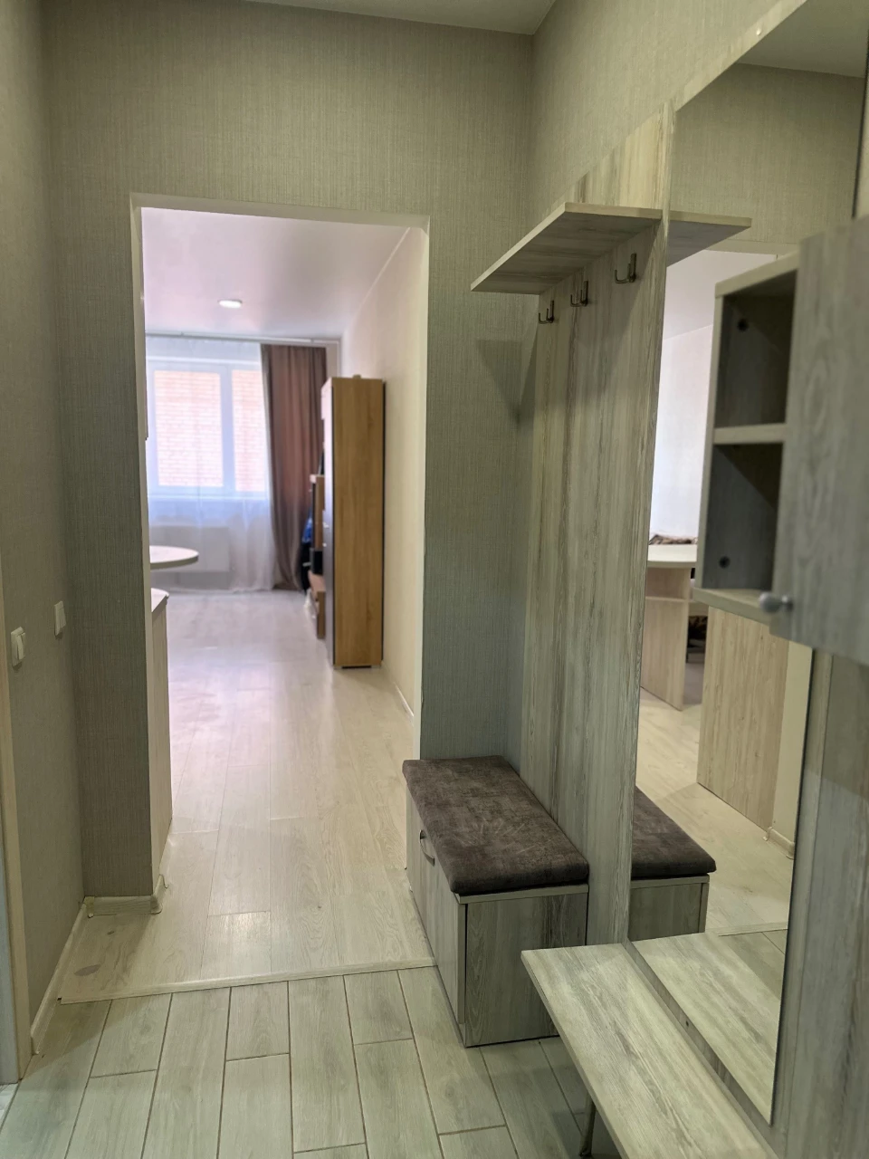 Квартира с ремонтом, мебелью и собственным парковочным местом, Ирпень