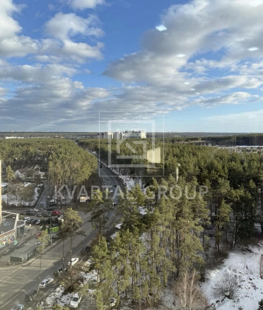 Прекрасна 2-кімнатна квартира з ремонтом, 62 м2, підземний поверх