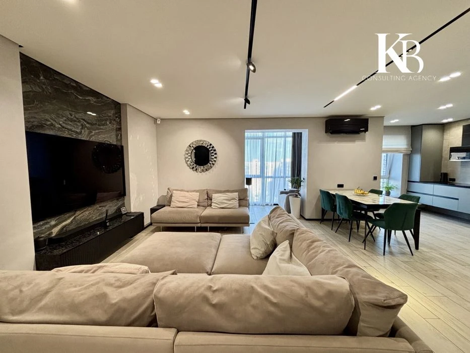 Продам 3х ком квартиру 104м Ривер Парк Победа, Победа