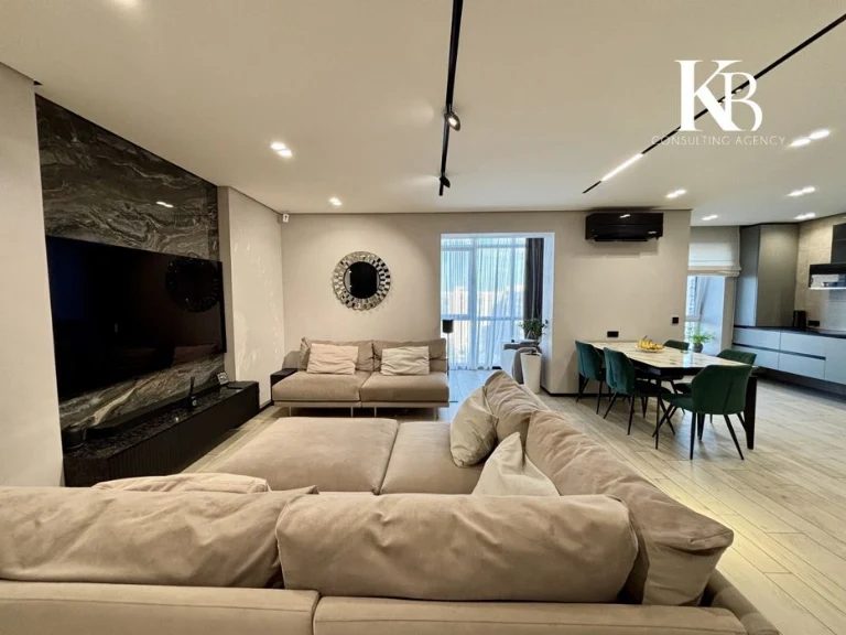 Продам 3х ком квартиру 104м Ривер Парк Победа, Победа