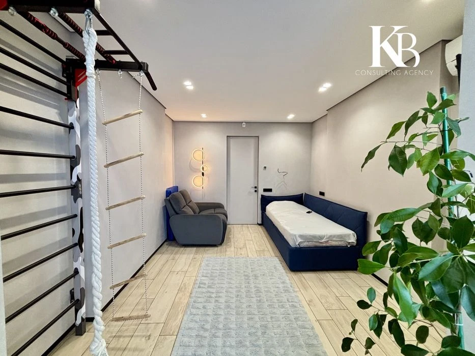 Продам 3х ком квартиру 104м Ривер Парк Победа, Победа