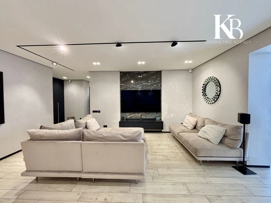 Продам 3х ком квартиру 104м Ривер Парк Победа, Победа