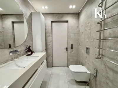 Продам 3х ком квартиру 104м Ривер Парк Победа, Победа