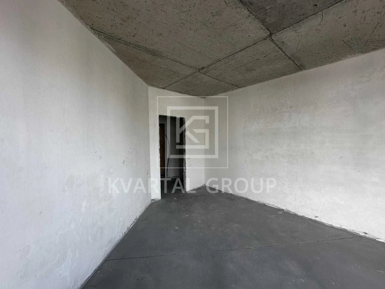 For sale, view apartment in Synergy City!