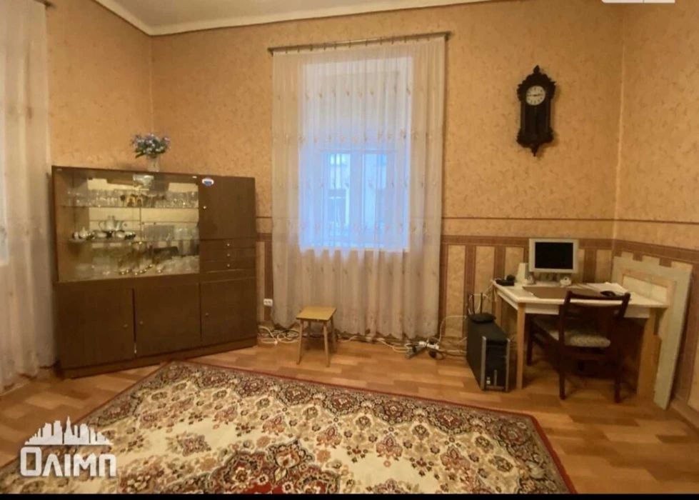 Продам 3к квартиру в центре 6597