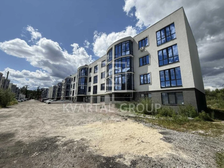 Продаж 2 кімнатної квартири (58м2) в Ірпені, з чорновим оздо