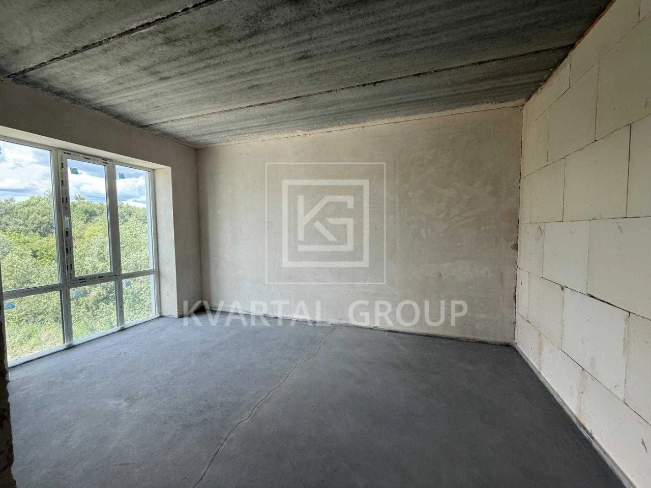 Продаж 2 кімнатної квартири (58м2) в Ірпені, з чорновим оздо