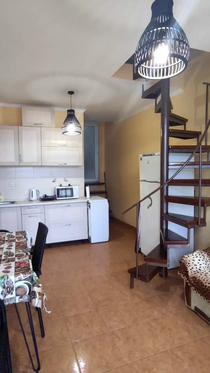 Продаж квартири 2-кімн. 65 м²
