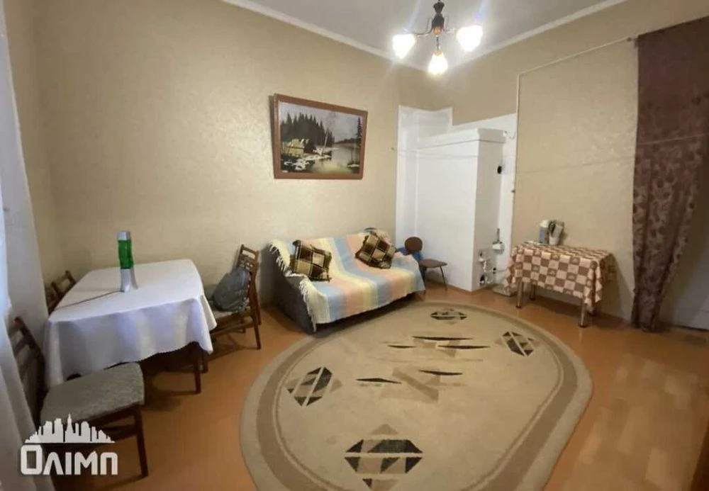 Продам 3к квартиру в центре 6597