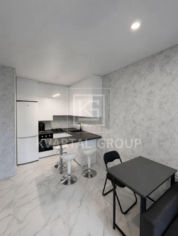 For sale Euro-two-room apartment New Metr Center, Irpin, вул. Pavlenka