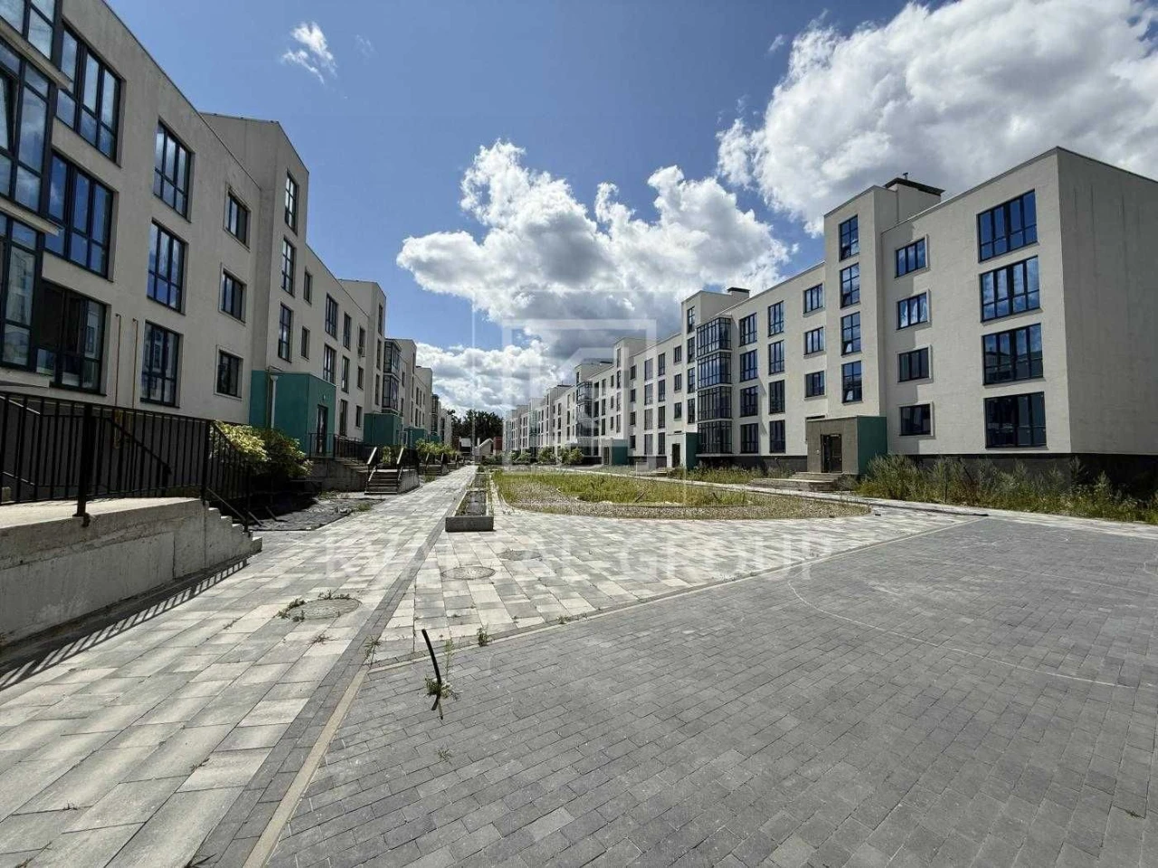 For Sale 2-bedroom apartment 57.8 sq m in a fully furnished building with gas,