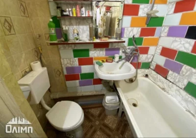 Продам 3к квартиру в центре 6597
