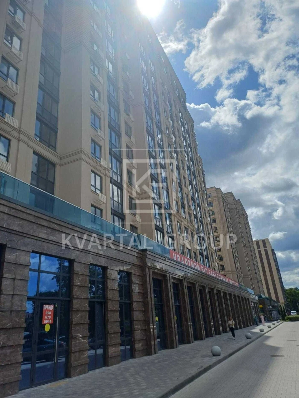 Apartment for Sale: 3-room, 82 sq m in ЖК Centralny, Park Dubki, Kyiv