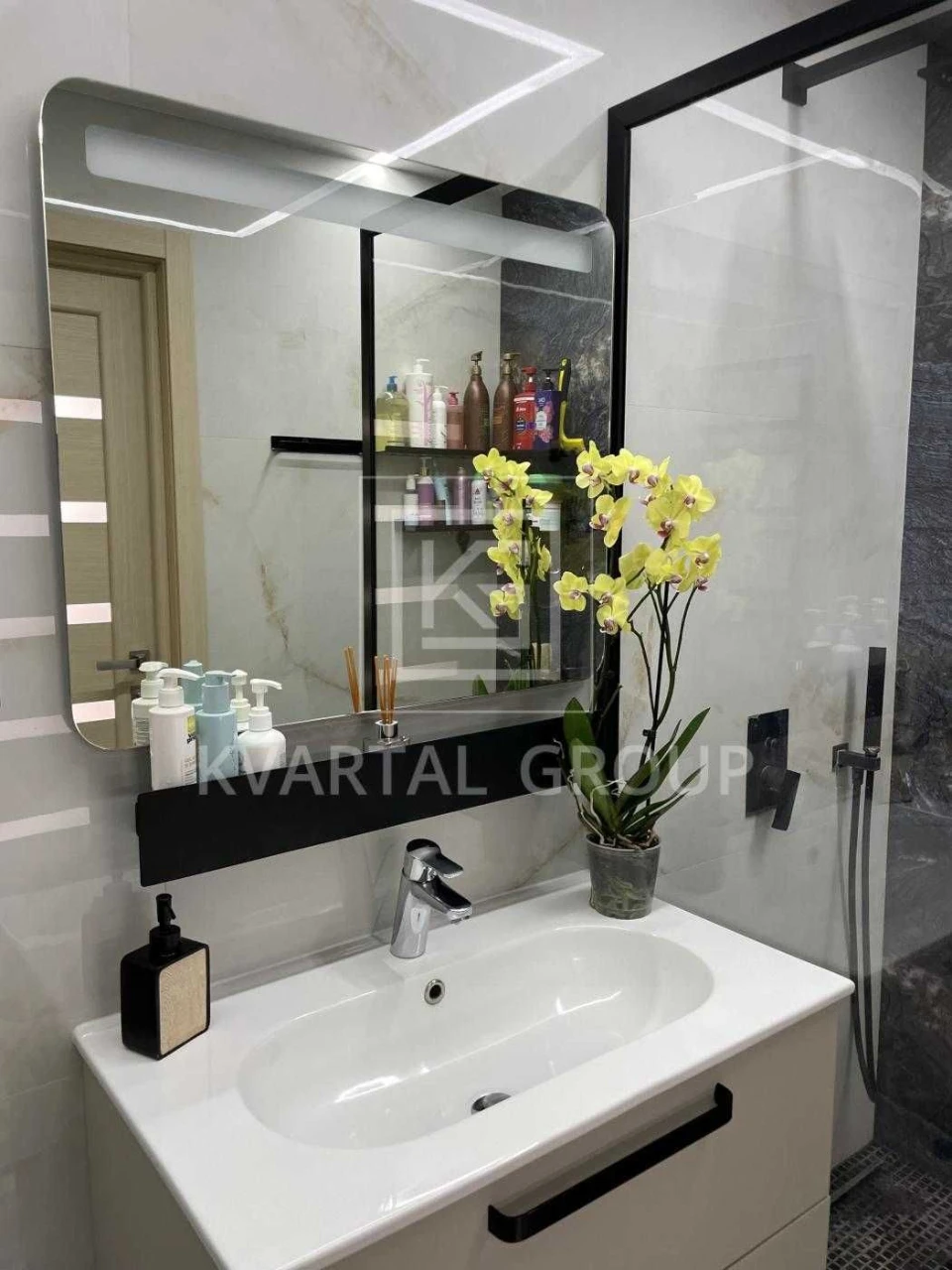 Apartment, Irpin | Penthouse with a terrace of 30 m² | Designer