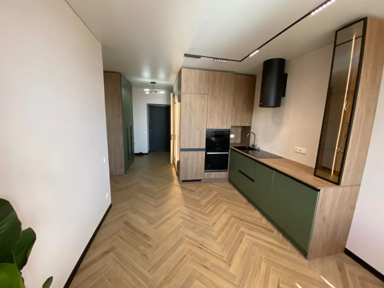 Sale of one-bedroom apartments with renovation, Central Premium Residence