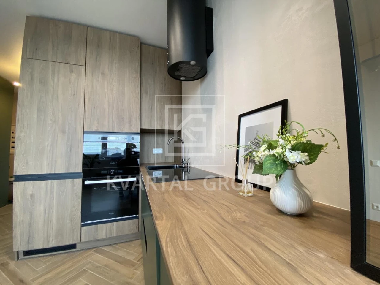 Sale of one-bedroom apartments with renovation, Central Premium Residence