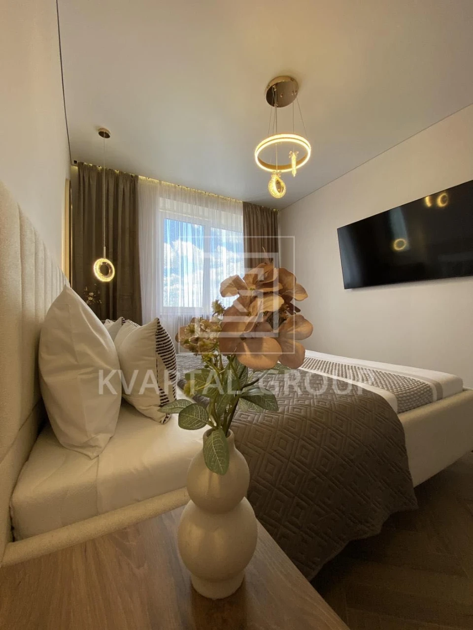 Sale of one-bedroom apartments with renovation, Central Premium Residence