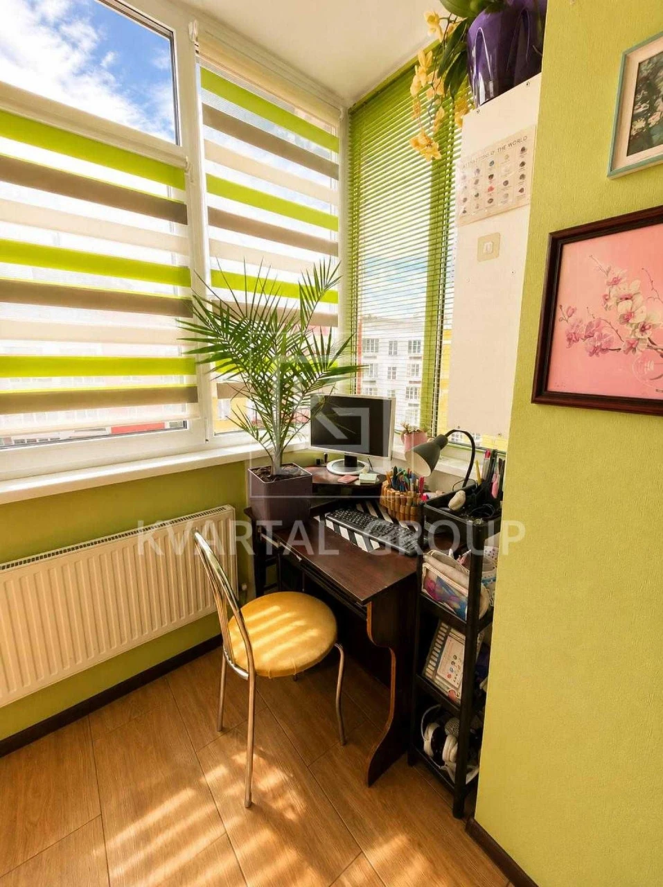 Apartment for Sale: 2 Rooms, Renovated, Separate Layout, Gas