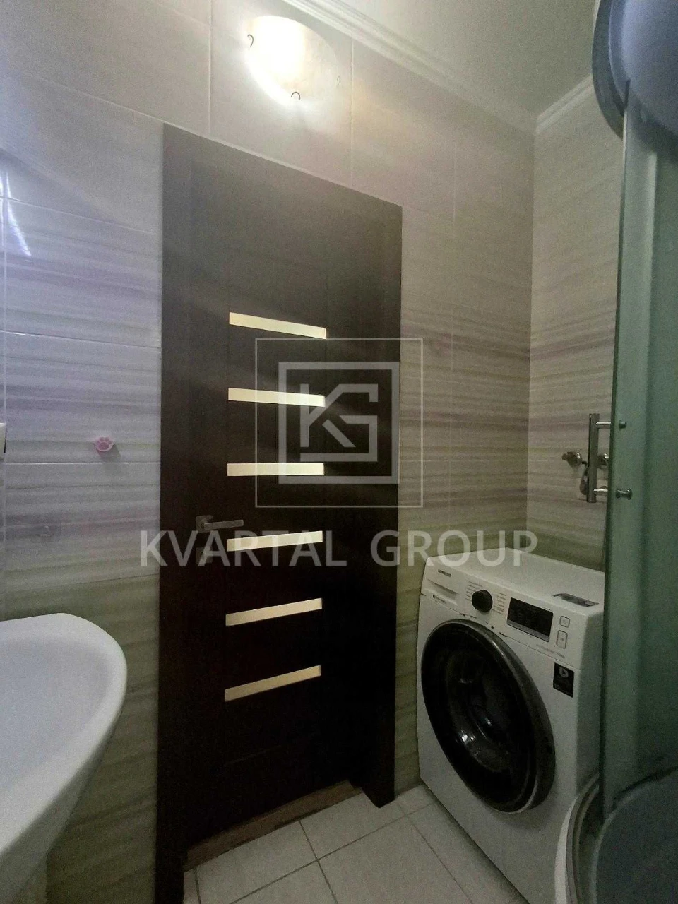Apartment for Sale: 2 Rooms, Renovated, Separate Layout, Gas