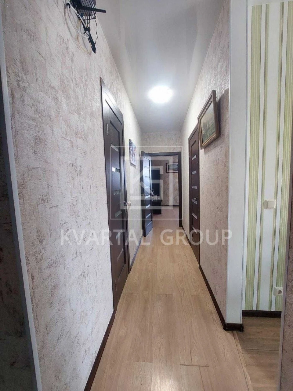 Apartment for Sale: 2 Rooms, Renovated, Separate Layout, Gas