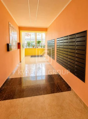 Apartment for Sale: 2 Rooms, Renovated, Separate Layout, Gas