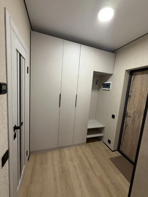 1к квартира-студія 27 м.кв., новий  ремонт 56000 $