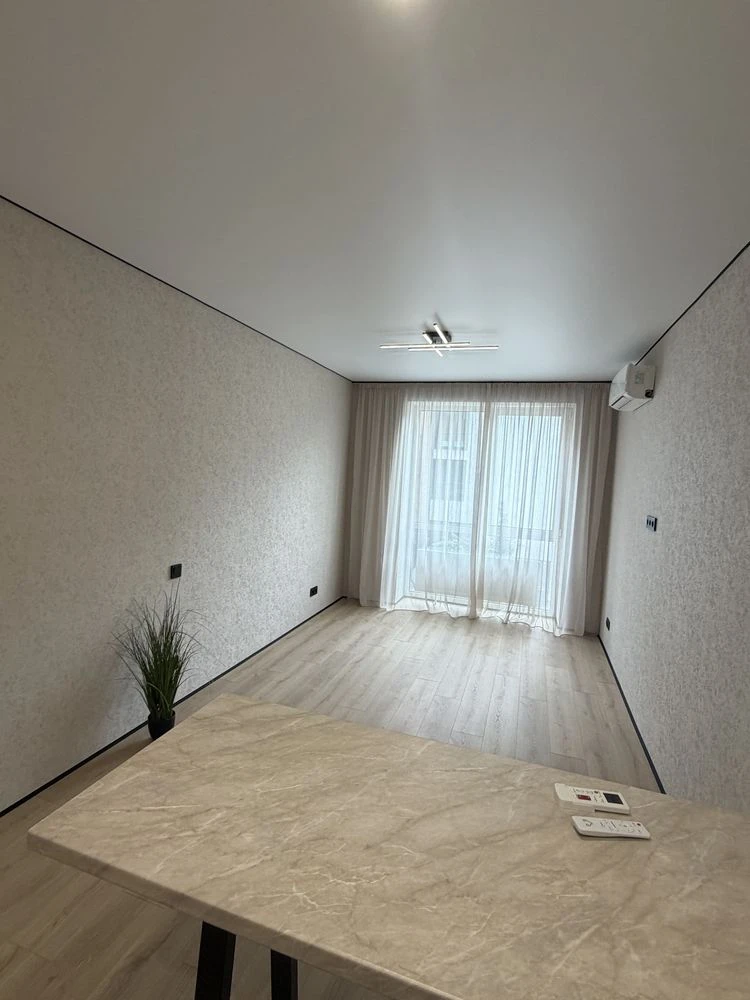 1к квартира-студія 27 м.кв., новий  ремонт 56000 $