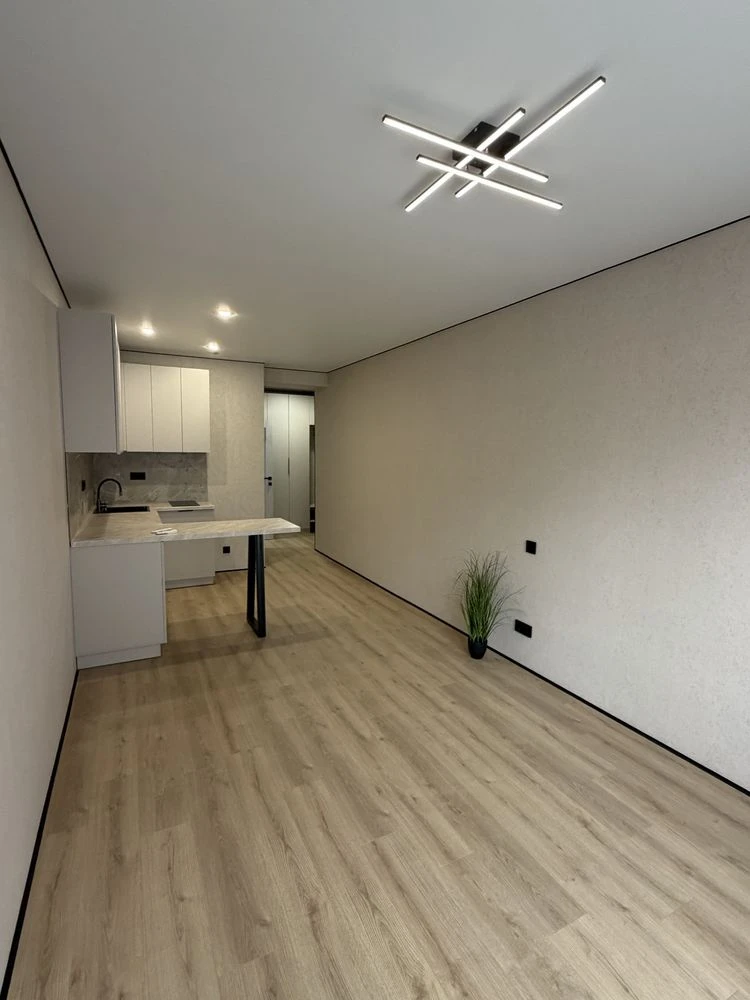 1к квартира-студія 27 м.кв., новий  ремонт 56000 $