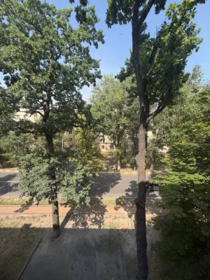 Sale of a renovated 1-bedroom apartment. No commission.