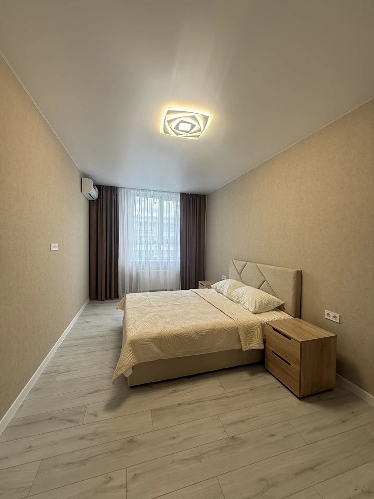 Spacious 2-bedroom apartment for sale in Central Park, for residential or rental purposes