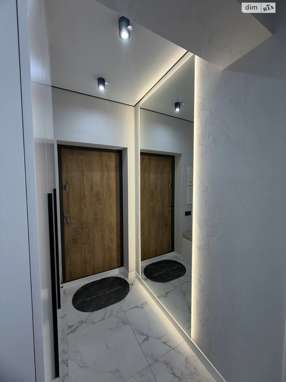 Sale of Apartment in Romanivka