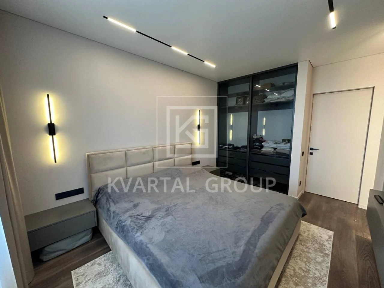 For Sale: Euro 3-room apartment with high-quality renovation in Central ЖК