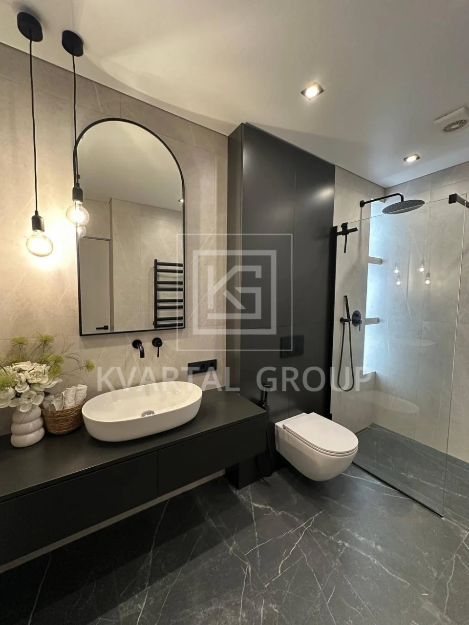 For Sale: Euro 3-room apartment with high-quality renovation in Central ЖК