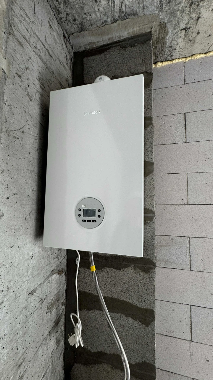 Two-story apartment in a completed building. Keys immediately after