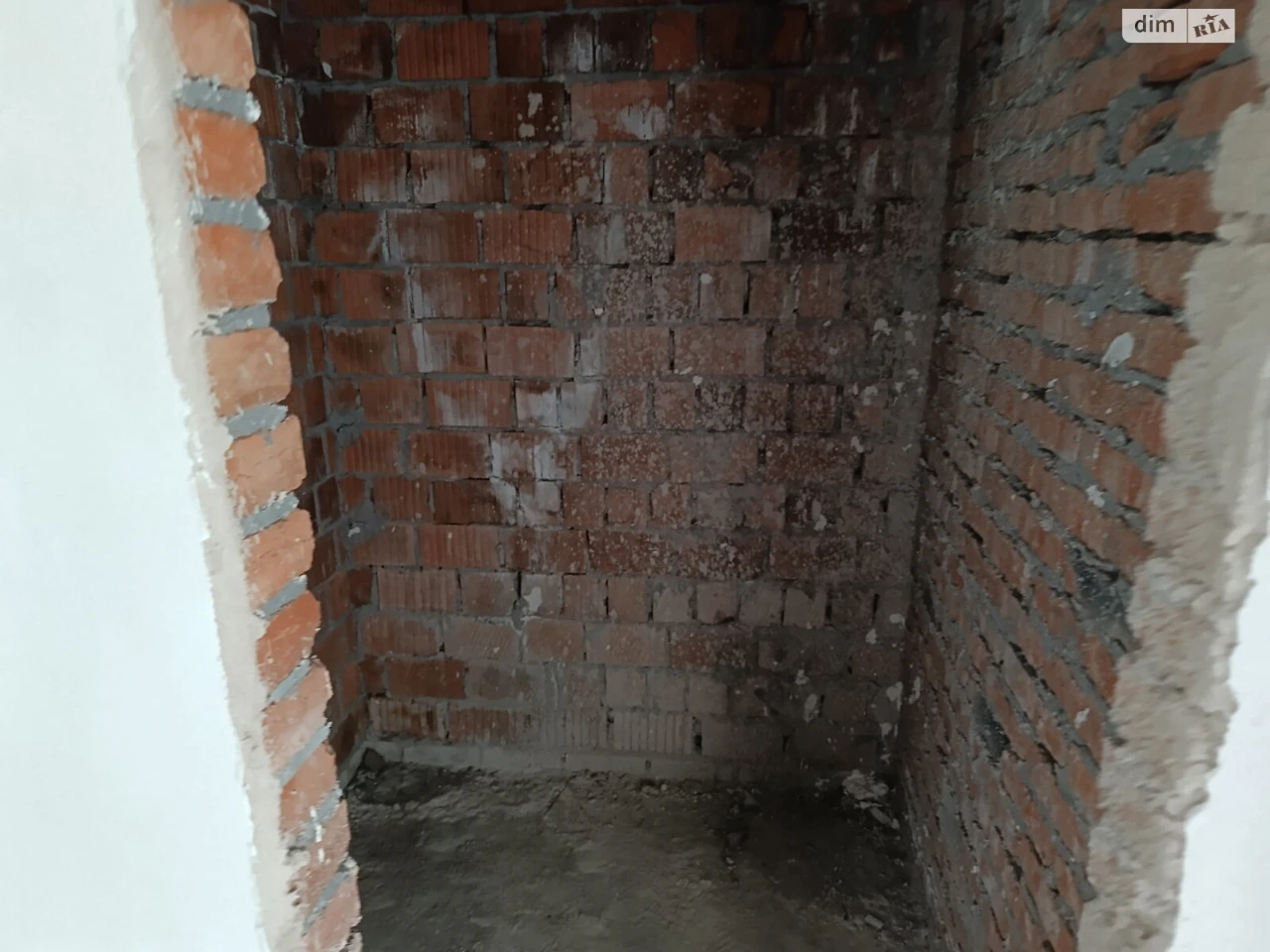 Apartment for Sale in Romanivka