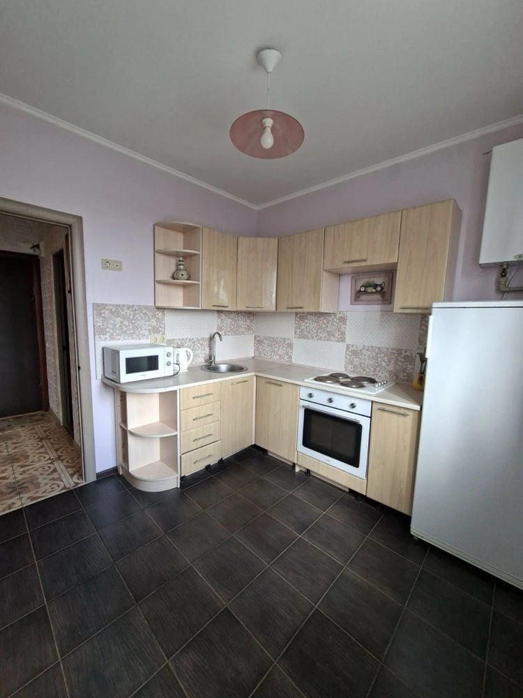 Great price for a 2-room apartment renovated! State programs!