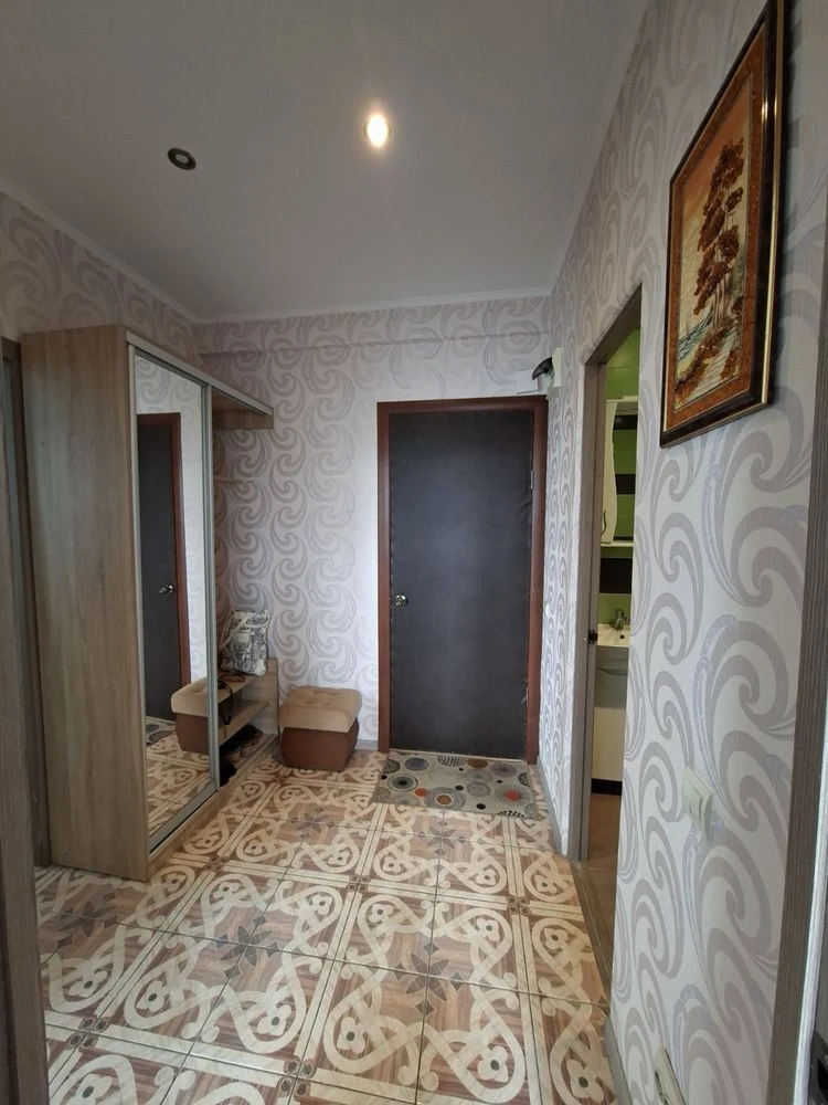 Great price for a 2-room apartment renovated! State programs!