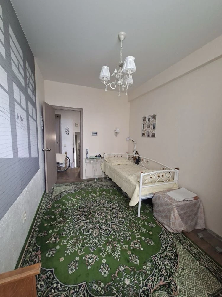 Two-room apartment with renovation! State program! No commission