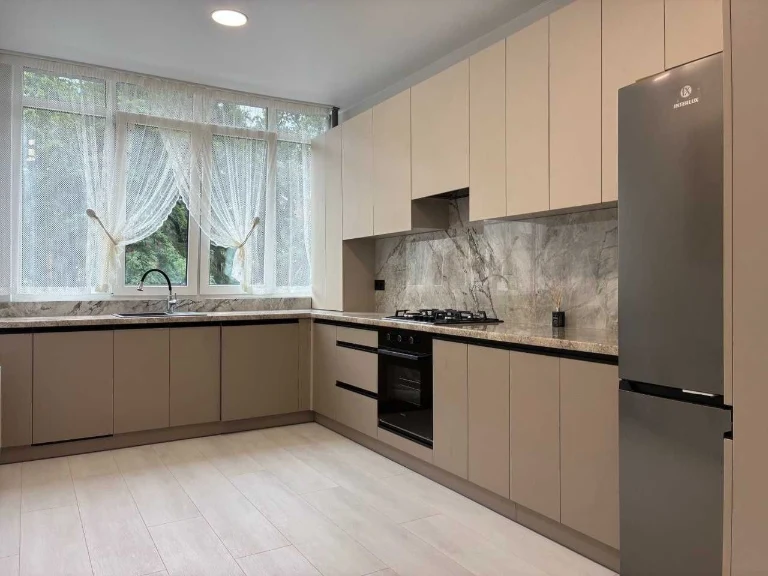 Irpin Street Soborna Center One-room apartment with renovation GAS