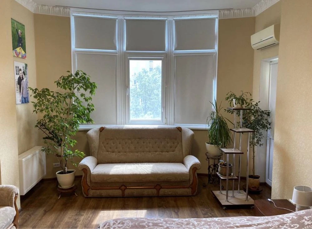 2-room apartment 90 square meters